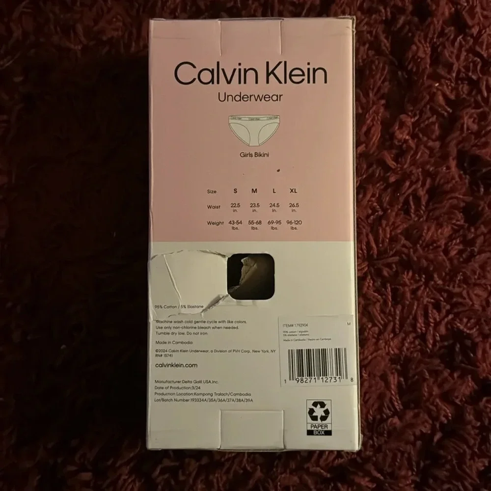 Calvin Klein features pack